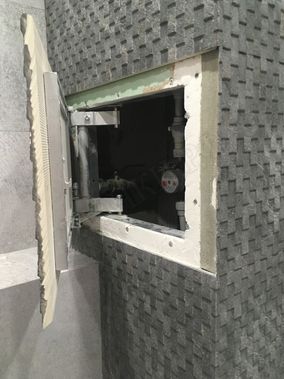 Люк под плитку Нажимной Секрет-Лайт 2 створки 1000*350 Люк под плитку Нажимной Секрет-Лайт 2 створки 1000*350