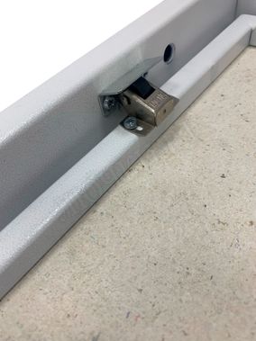 Люк под плитку Нажимной Железяка Mini 300*900 Люк под плитку Нажимной Железяка Mini 300*900