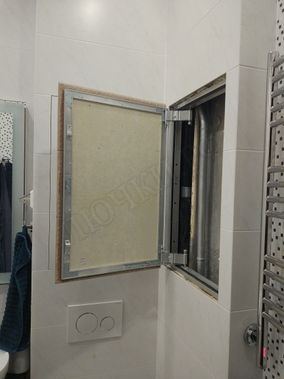 Люк под плитку Секрет 3.0 400*900 Люк под плитку Секрет 3.0 400*900