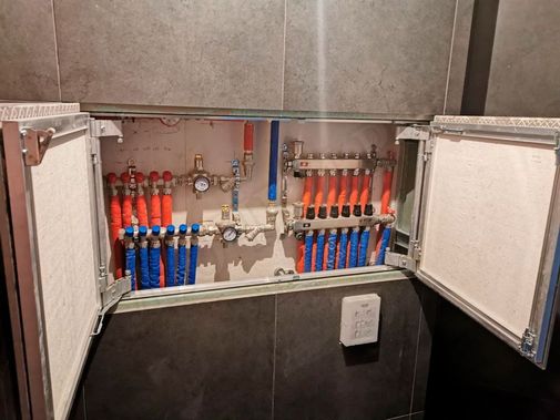 Люк под плитку Секрет 3.0, 2 створки 1000*650 Люк под плитку Секрет 3.0, 2 створки 1000*650