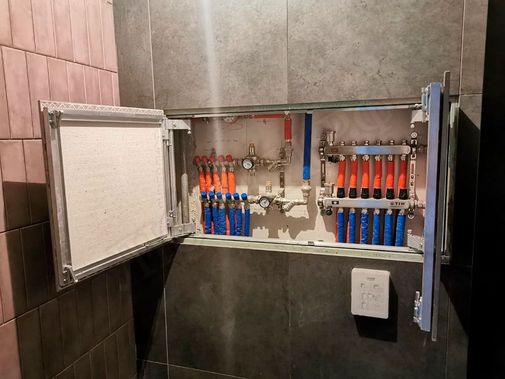 Люк под плитку Секрет 3.0, 2 створки 1000*650 Люк под плитку Секрет 3.0, 2 створки 1000*650