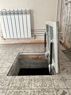 Напольный люк Невидимка-бюджет 900*1200 Напольный люк Невидимка-бюджет 900*1200